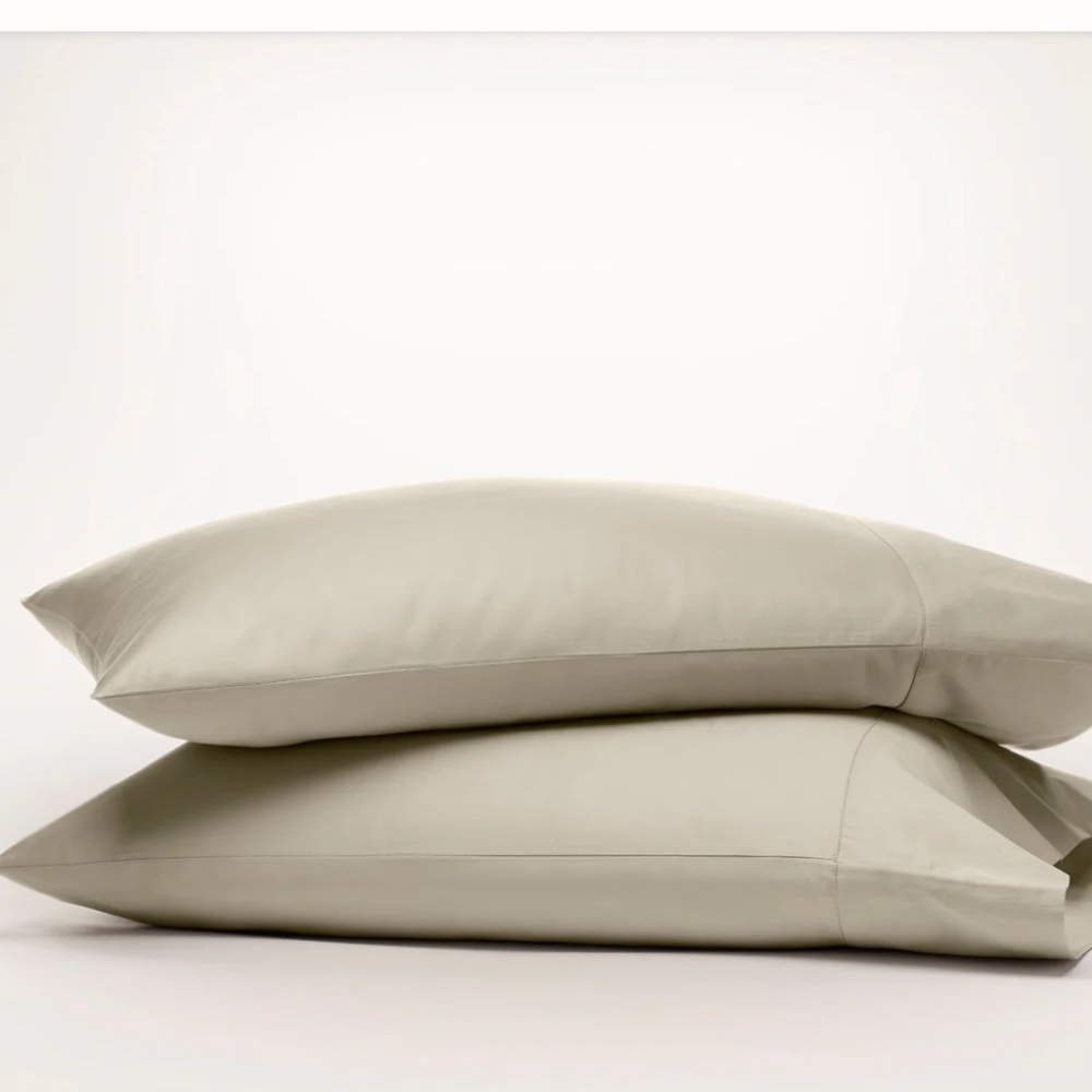 Boll & Branch Signature Hemmed Pillowcase
